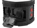 Wymienny akumulator wyjęty z gniazda reflektora LED YATO YT-829670
