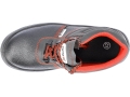 Wnętrze trzewika roboczego z czarną wkładką z oznaczeniem rozmiaru 42 YATO YT-80733