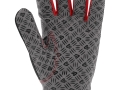 Zbliżenie na szarą antypoślizgową dłoń rękawicy z wzorem romboidalnym YATO YT-74678