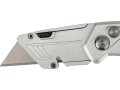 Zbliżenie na suwak i ostrze trapezowe nożyka, aluminiowa obudowa YATO YT-75203