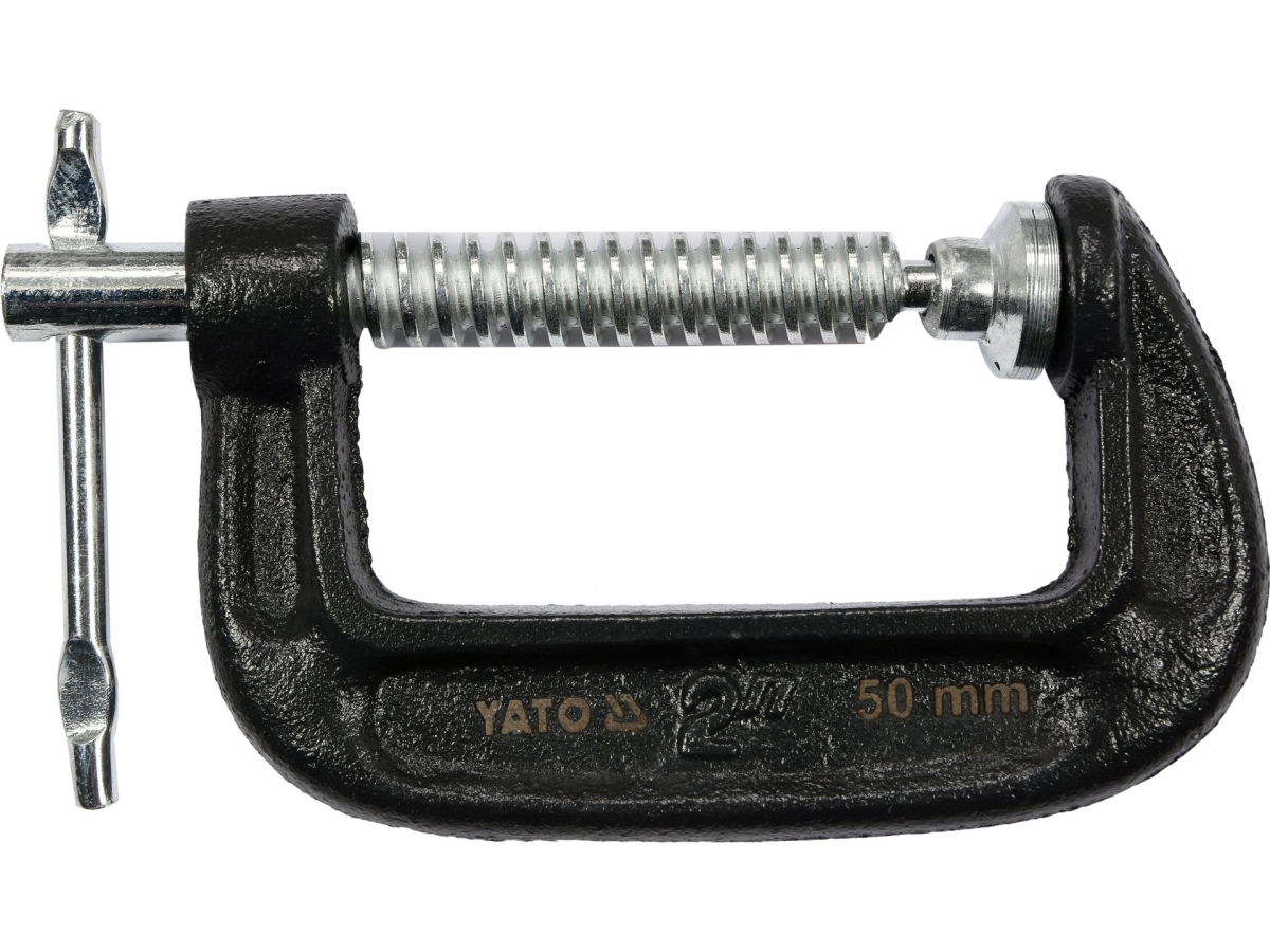Ścisk śrubowy typu C czarny żeliwny z widoku z boku, rozstaw 50 mm YATO YT-64251